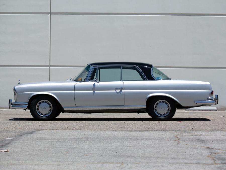  Mercedes-Benz 300 SE Coupe 1962 года  (фото 11 из 13)